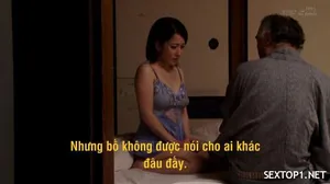 Cô gái cô đơn quyến rũ người thợ sửa chữa tận nhà. Cô gái trẻ mời anh chàng kỹ thuật viên đẹp trai đến nhà để quan hệ tình dục